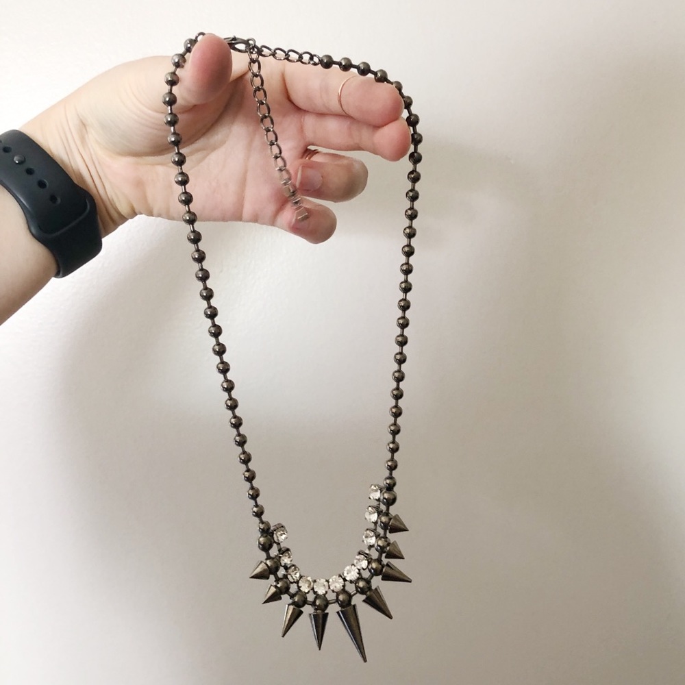 Spiky statement necklace - Picture 3 of 5